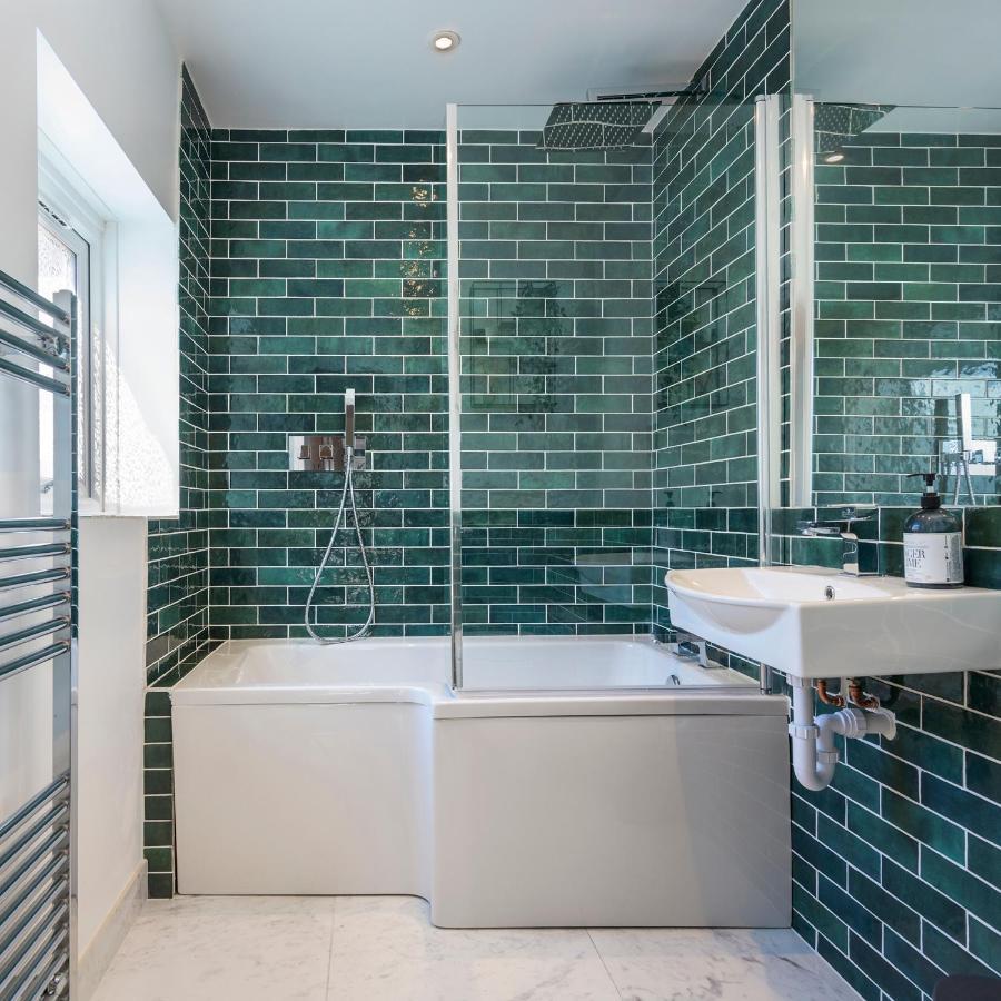 Stylish Upper Gardner Street - With Free Parking Villa Brighton ภายนอก รูปภาพ
